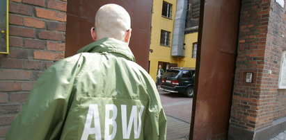Byli funkcjonariusze CBŚP i CBA zatrzymani przez ABW. Chronili agencje towarzyskie?