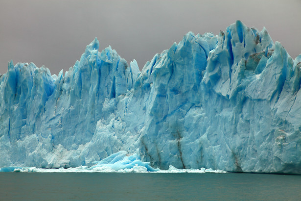 Oceany i lodowce są niszczone szybciej, niż sądzono.
