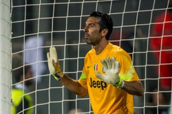 Liga włoska: Gianluigi Buffon przedłużył kontrakt z Juventusem
