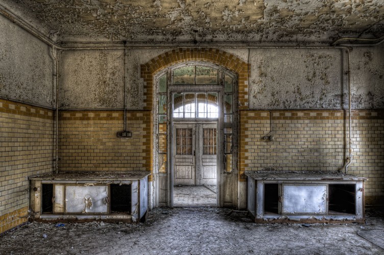 Opuszczony szpital Beelitz-Heilstätten. TUTAJ LECZYŁ SIĘ ADOLF HITLER