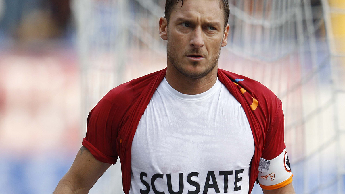 Kapitan Romy Francesco Totti zdobywając dwie bramki w wygranym 5:1 meczu ligowym z Ceseną został najskuteczniejszym napastnikiem w historii włoskiej ligi.
