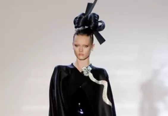 Giorgio Armani Prive: pokaz Haute Couture jesień-zima 2011/2012