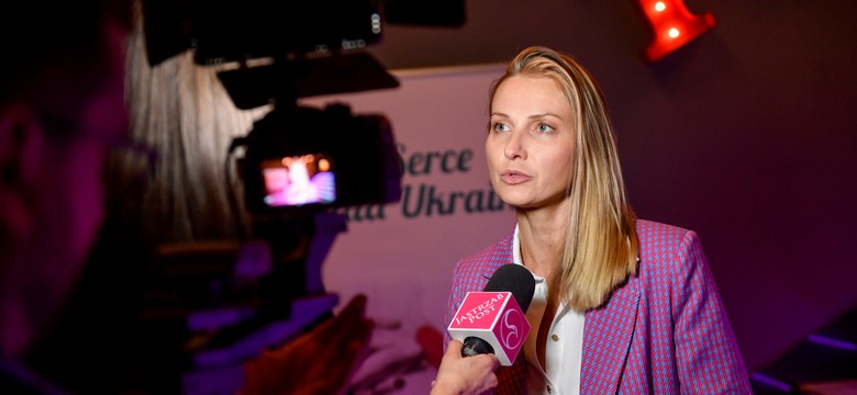 Moro pokazała zdjęcie z komunii syna. "Szlag mnie trafia na te małe, polskie wesela"