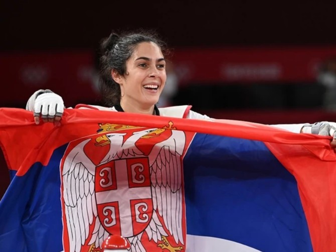 Garderoba Milice Mandić iz Tokija ide u humanitarne svrhe
