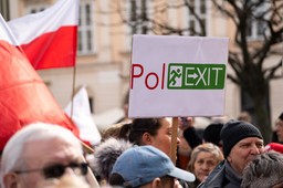 polexit bliżej, niż się wydaje? ten sondaż stawia wszystko na głowie