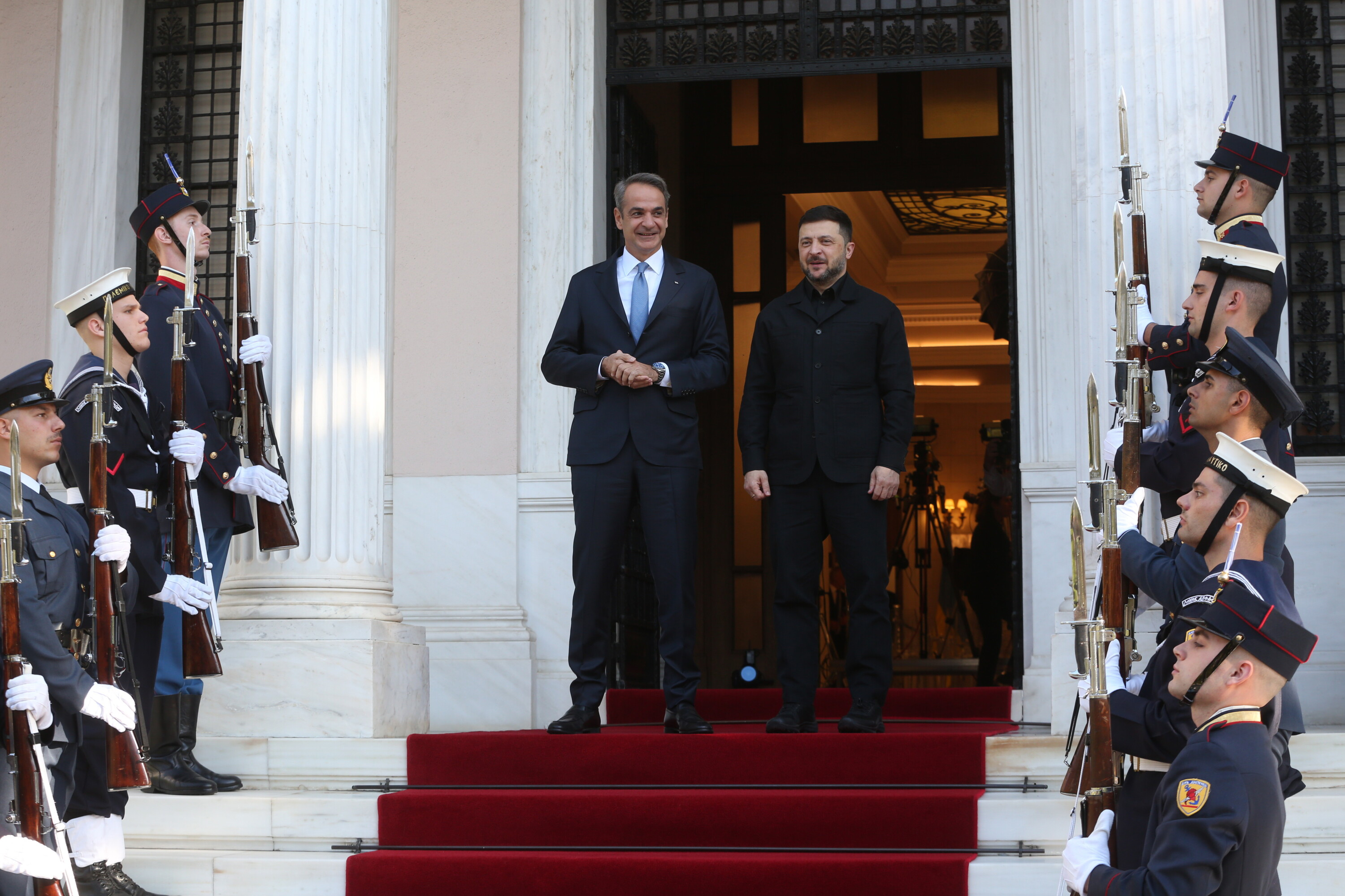 Zełenski rozpoczyna trasę po Europie: Umowa gazowa z Grecją