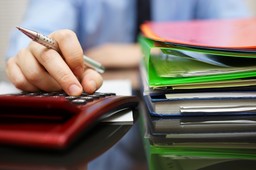 Wydłużony rok obrotowy albo podwójna praca dla biura