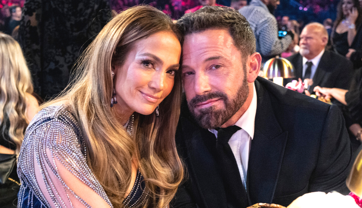 Így reagált Jennifer Lopez arra, hogy Ben Affleck látványosan unta a Grammy-gálát