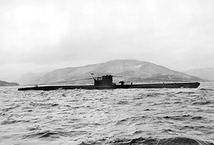 Okręt U-570 przechwycony przez Brytyjczykó w 1941. Był niemal identyczny jak U-966.