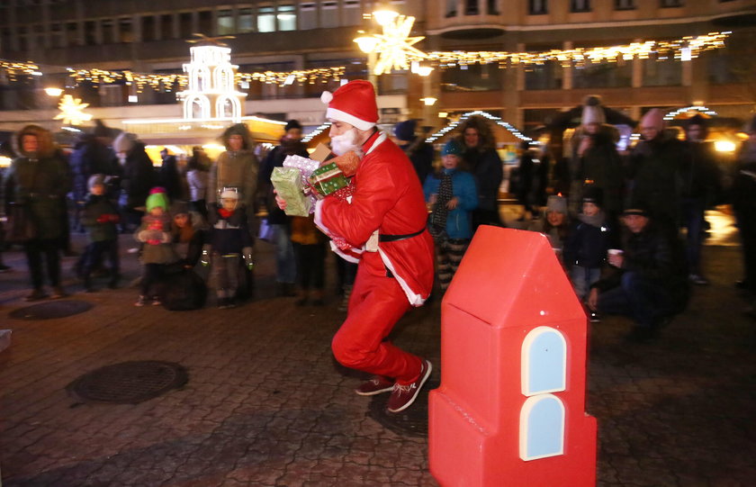 Zmagania świętych Mikołajów na Pietrynie