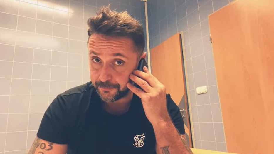 Majka többször is próbált telefonálni