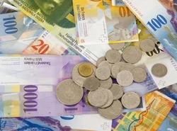 Ustawiają się ogonki do banków. Tego nikt się nie spodziewał