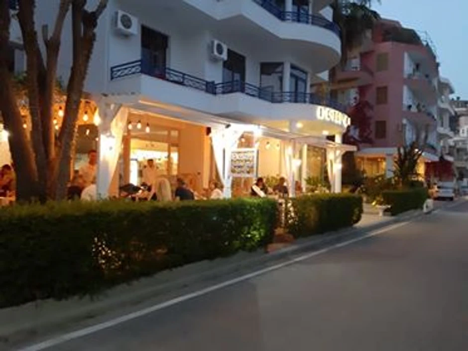 Srđanov restoran u Sarandi