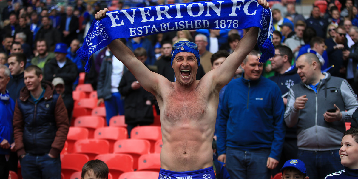 Kibic Evertonu przeszedł ponad 300 km w samych kąpielówkach