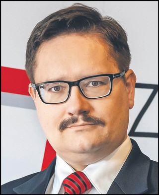 Grzegorz Kubalski, prawnik, zastępca dyrektora biura w Związku Powiatów Polskich