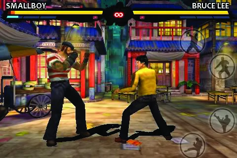 Bruce Lee Dragon Warrior - trójwymiarowa bijatyka, która nawiazuje do legendarnego Mortal Combat. W takich tytułach kontrolery PLAY bazujące na układzie z PSP Go, sprawdzają się najlepiej