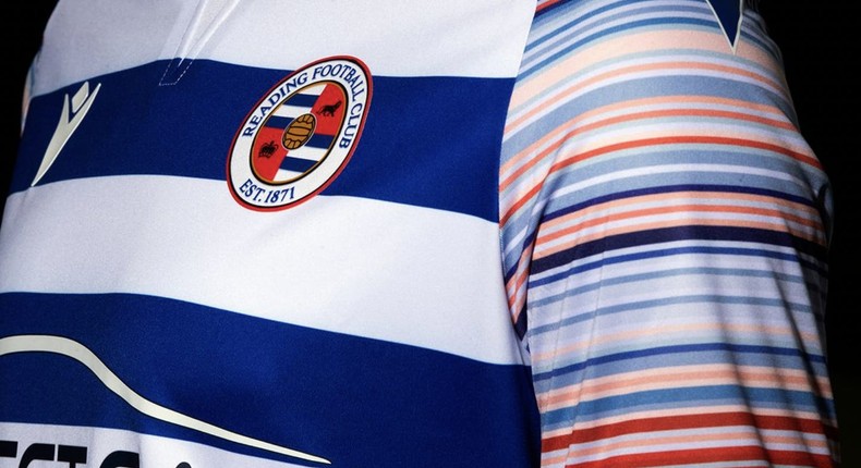 Stripes on the sleeve of Reading Football Club's new jersey show how average temperatures have increased over the last 151 years.