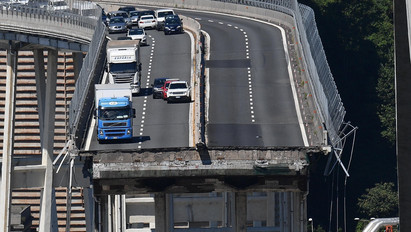 „Nem végezték el a dolgukat” – Megnevezte az olasz kormány a genovai hídomlás felelőseit