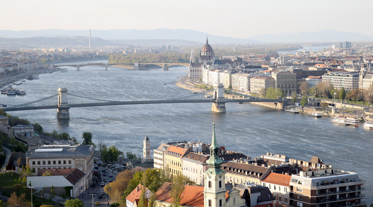 Budapest látképe a Gelléthegyről /Fotó:RAS-Archívum