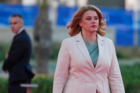 POTRES U EU ZEMLJI Premijerka PODNELA OSTAVKU zbog ukrajinskih dronova: "Nije laka, ali je pravedna odluka"