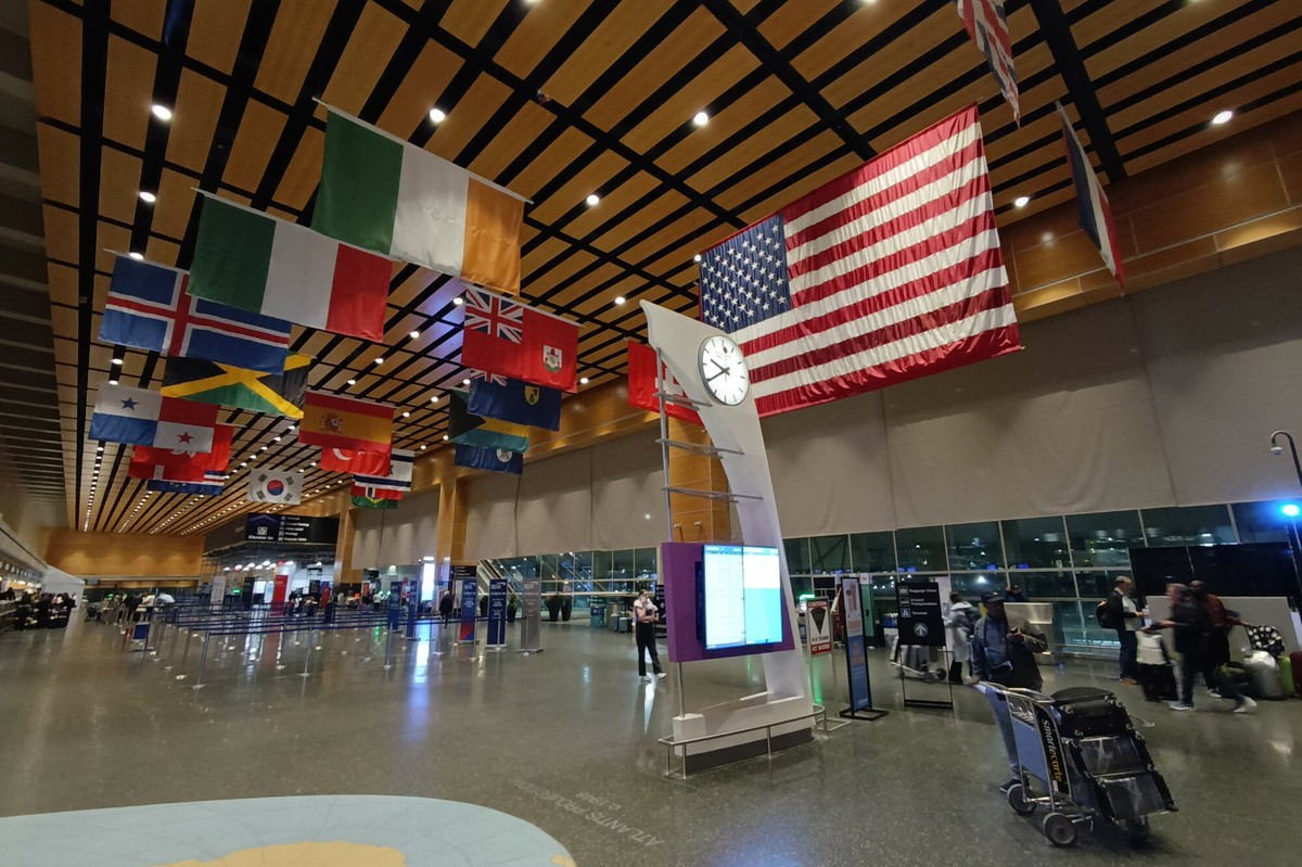 Problemy z lotami w USA. Będą cięcia