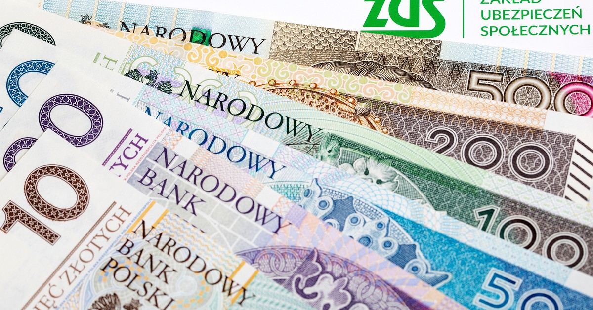A supplement in the amount of the 13th pension from ZUS all  month. Who can apply?