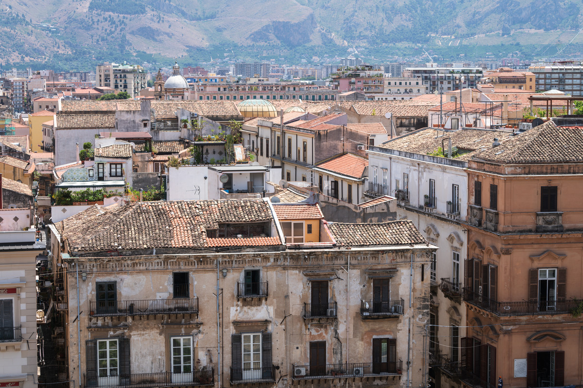 Jak domy za euro zmieniły sycylijskie miasto duchów