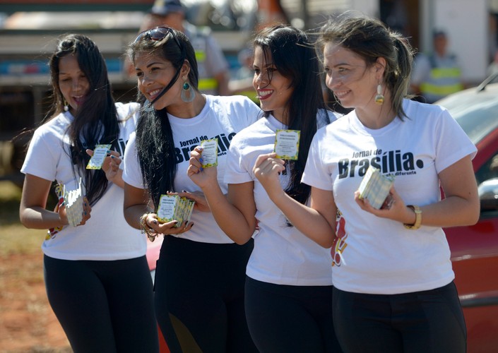 Piękne panie kochają piłkę nożna. Na mundialu ich nie brakuje