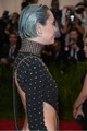 Miley Cyrus futurisztikus hajfestékét nem igazán értjük.