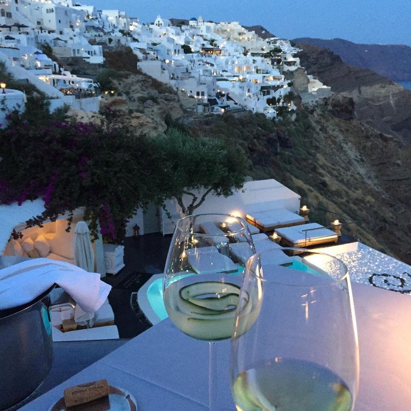 Wino na wyspie Santorini