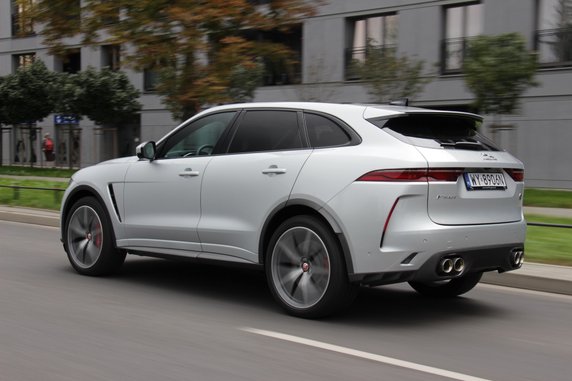 Jaguar F-Pace SVR (2021)