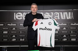 Kogo Legia chętnie pozbyłaby się z listy płac i czy polityka miała wpływ na wybór nowego trenera?