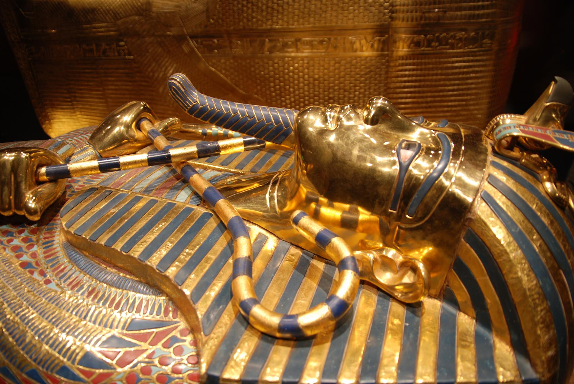 Mohol zohrávať pri smrti Tutanchamóna úlohu aj alkohol?