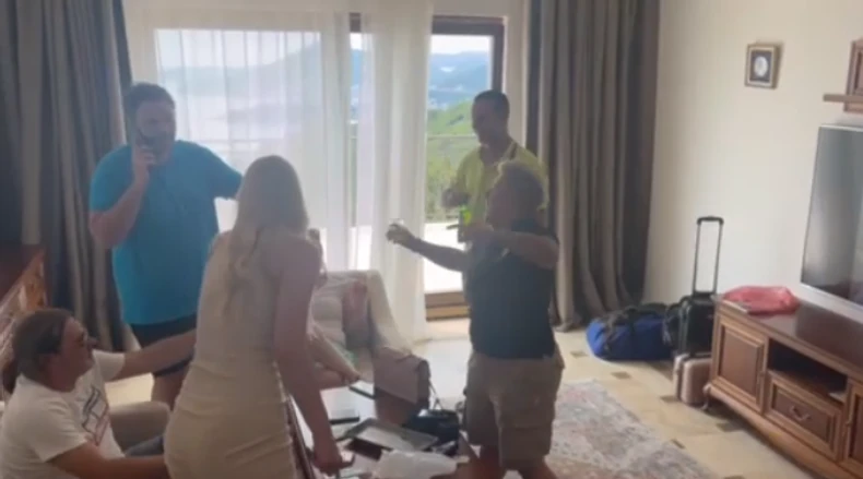 Počela svadba Matore i Anite