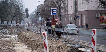 Remont ul.Wojska Polskiego - robotników nie widać, ale... przebudowa trwa