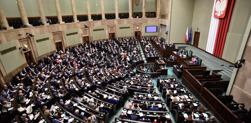 Sejm jak bank. W tej kadencji posłowie dostali miliony tanich pożyczek!