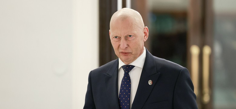 Generał Różański ostro o Karolu Nawrockim. "Nie dorósł do tej roli"