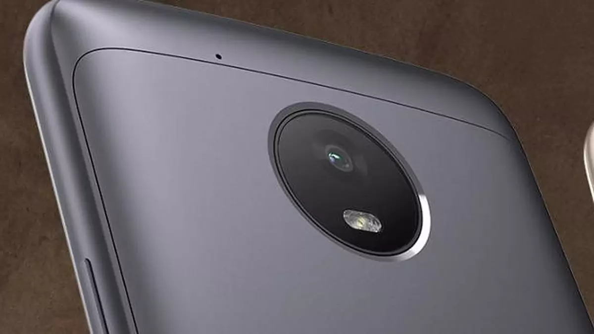 Motorola Moto E5 na renderze