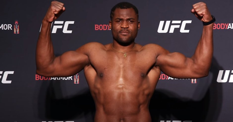 „Coś należy w tej sprawie zrobić” – Ngannou o kontrowersyjnych punktacjach w MMA