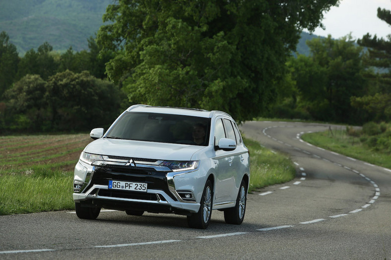 Mitsubishi Outlander PHEV 