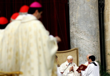 VATICAN-POPE-CANONISATION-SYNOD