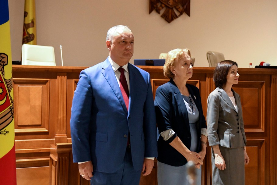 Usunięty prezydent Igor Dodon, szefowa parlamentu Zinaida Grecianii i premier Maia Sandu (zdjęcie z 8 czerwca)