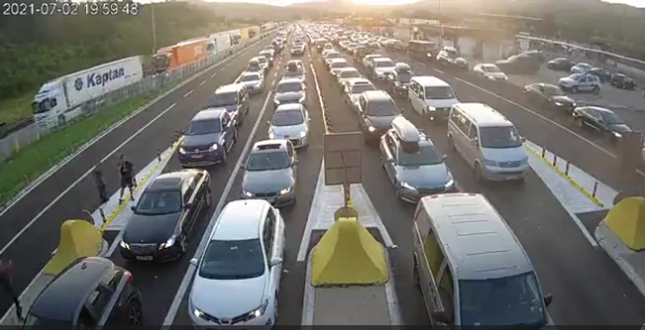 Na Gradini se čeka dva sata