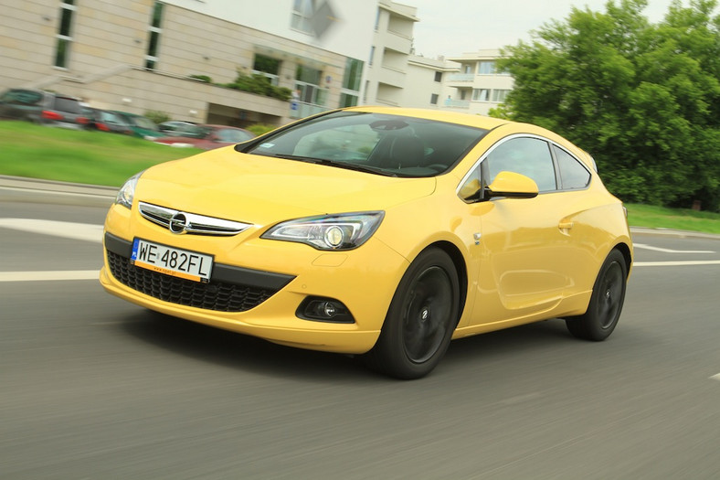 Opel Astra GTC 2.0 CDTI test