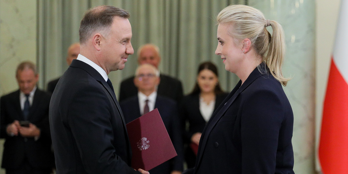 Prezydent Andrzej Duda powołał w czwartek Katarzynę Sójkę na urząd ministra zdrowia. 