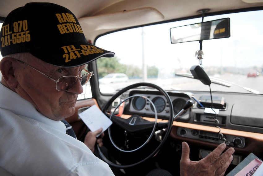 Života Jevremović u svom četvorotočkašu