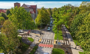 Przy ulicy Ołtaszyńskiej piesi i rowerzyści będą bezpieczniejsi