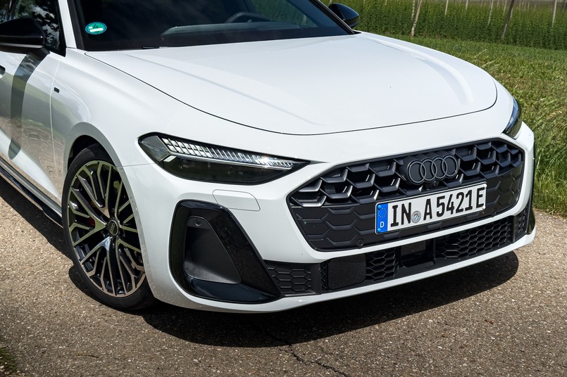 Nowe Audi A5 e-hybrid quattro