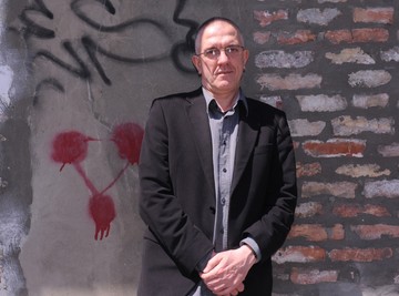 "MNOGO MI NEDOSTAJE!" Dejan Cukić je pronašao staru fotografiju iz osamdesetih, pa se prisetio preminulog prijatelja