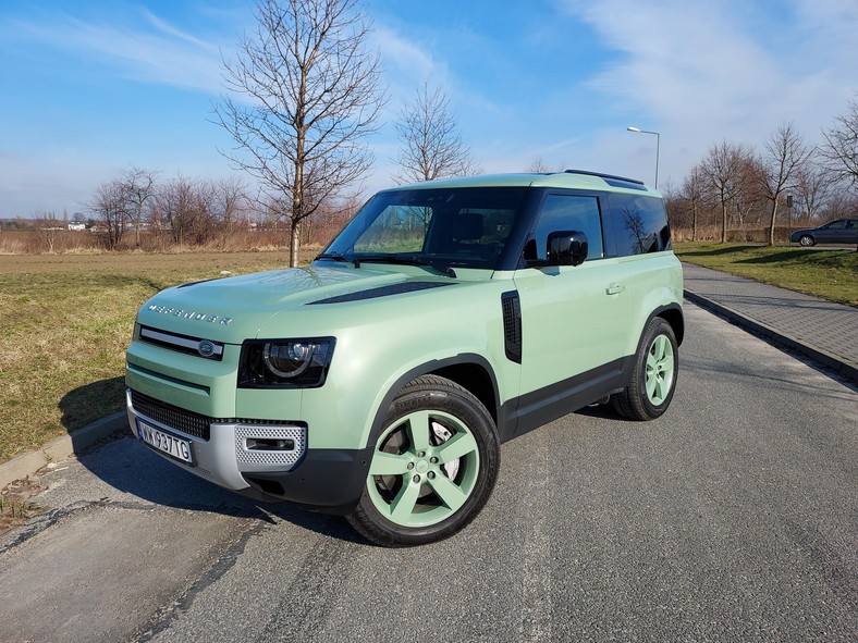 Land Rover Defender 90